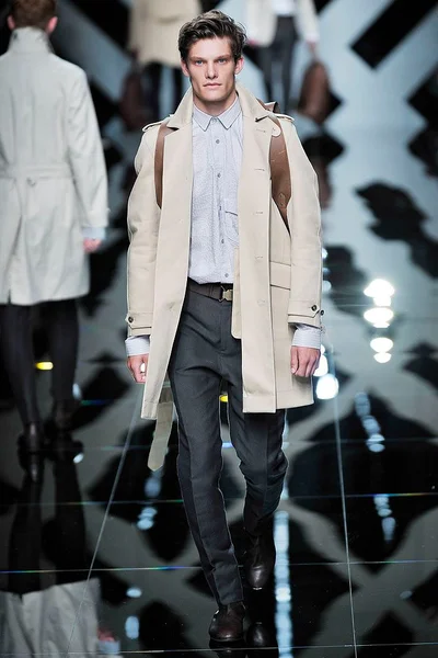 Look 23